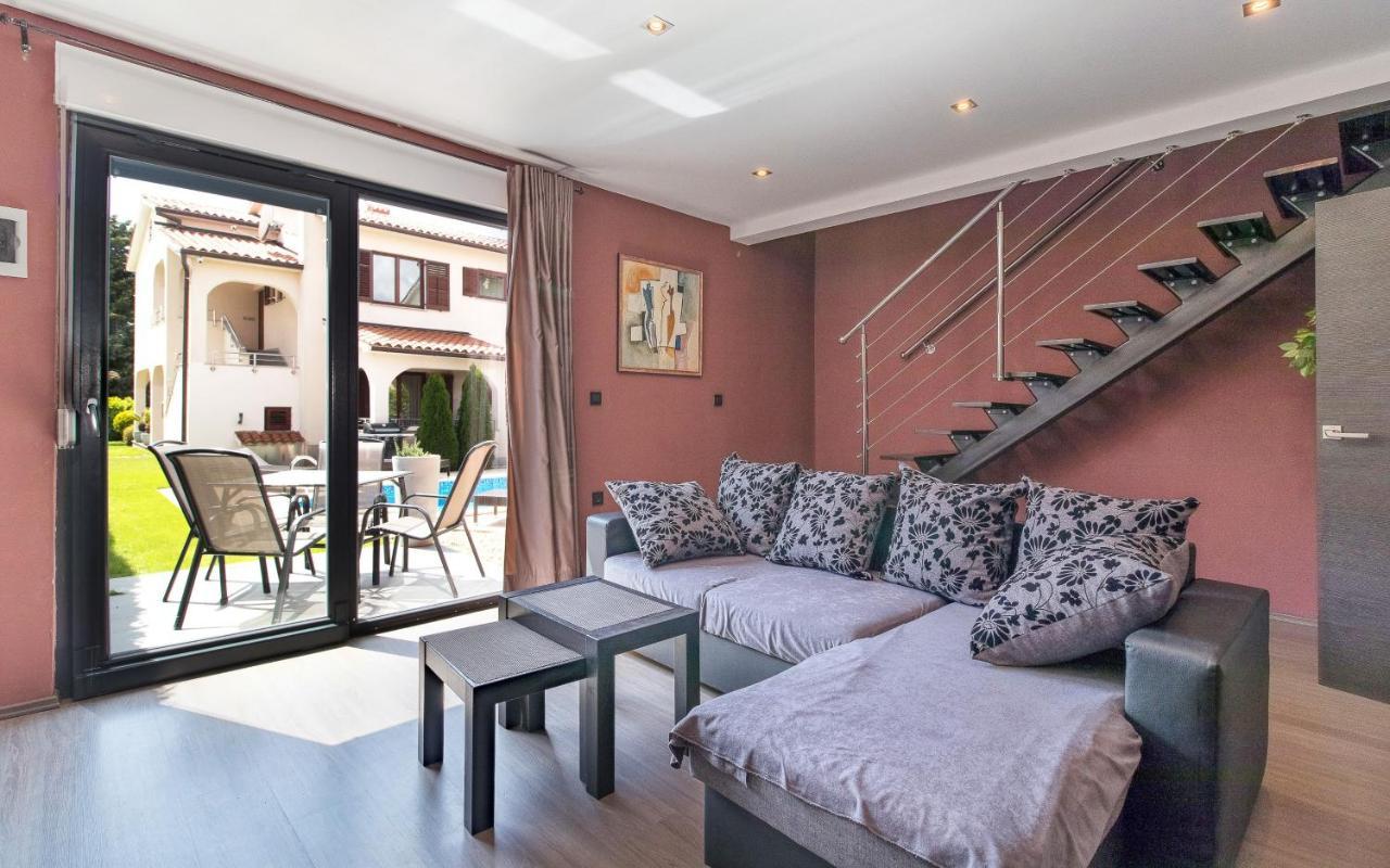 Apartmani Kazun - App 4 - Ferienhaus Fazana Exterior photo